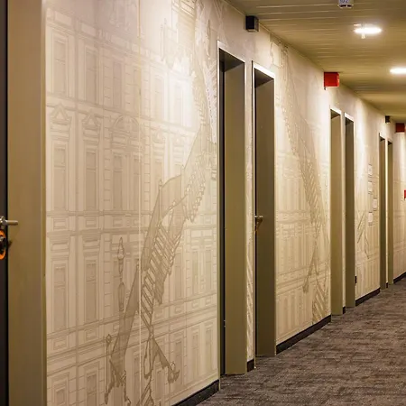 沃彼塔尔麦克乔姆斯酒店 2* 伍珀塔尔