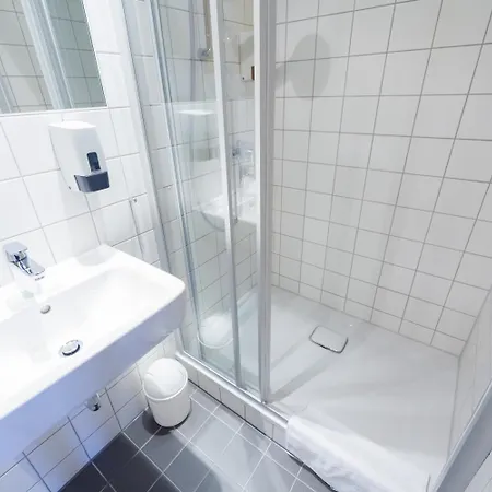 沃彼塔尔麦克乔姆斯酒店 2* 伍珀塔尔