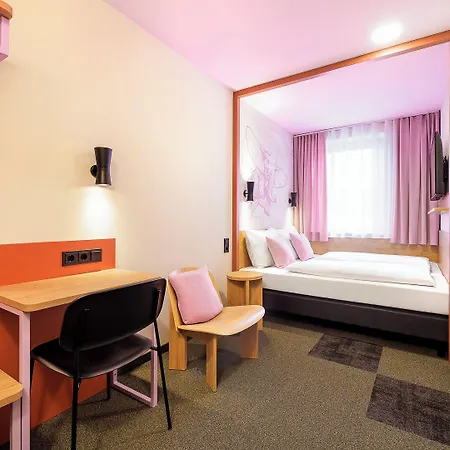 Mcdreams Hotel